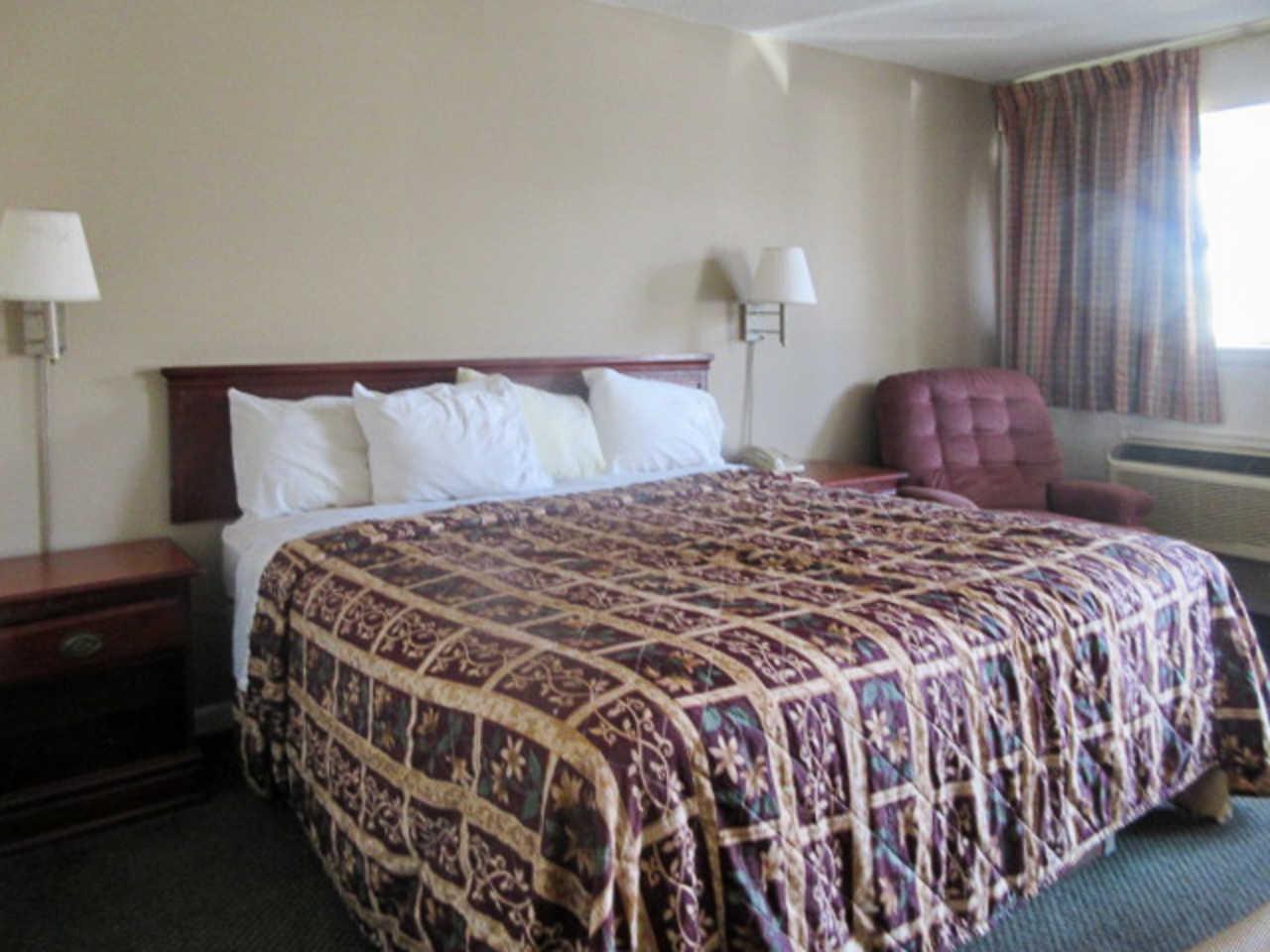 Hotel Highway