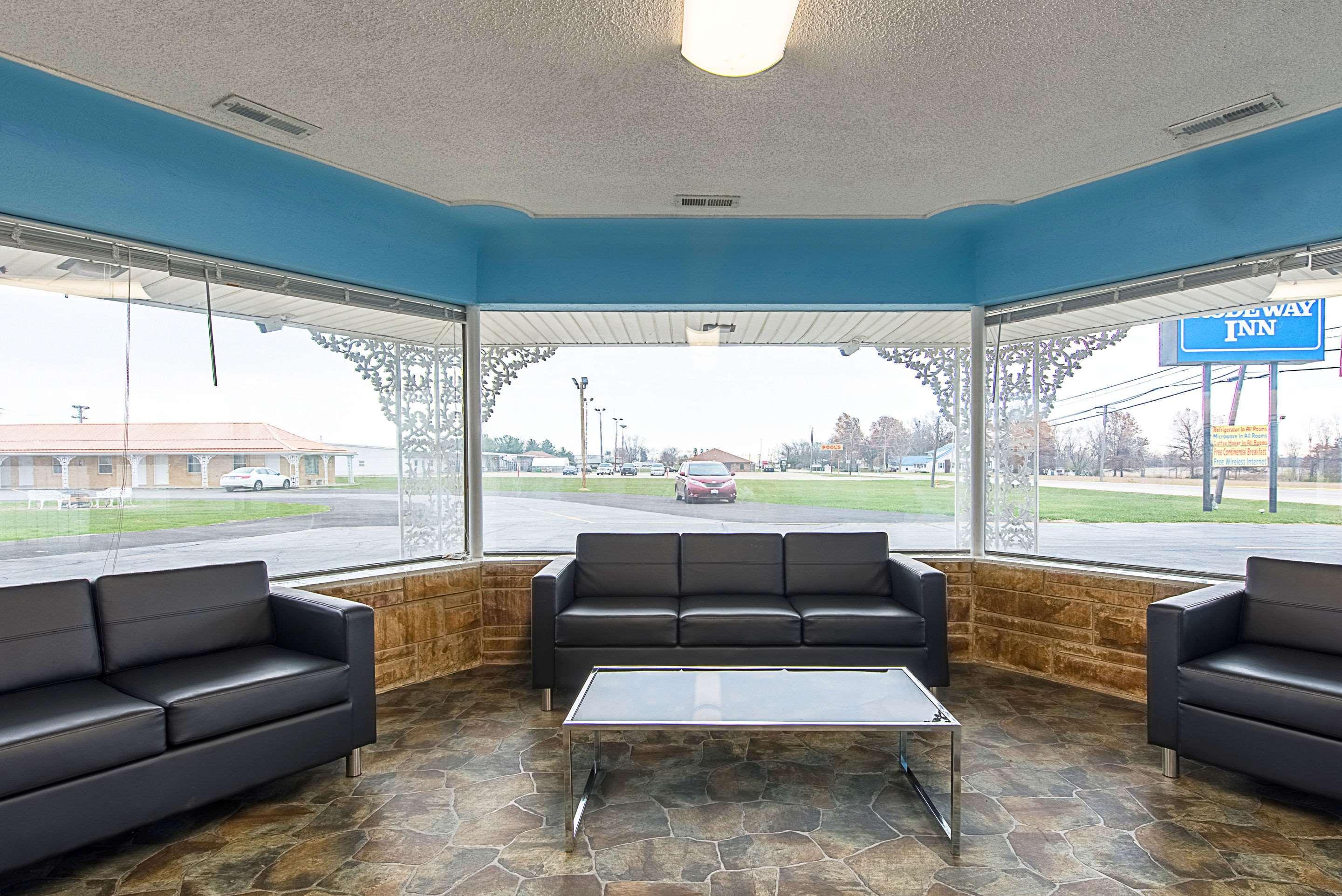 Highway Hotel 3*