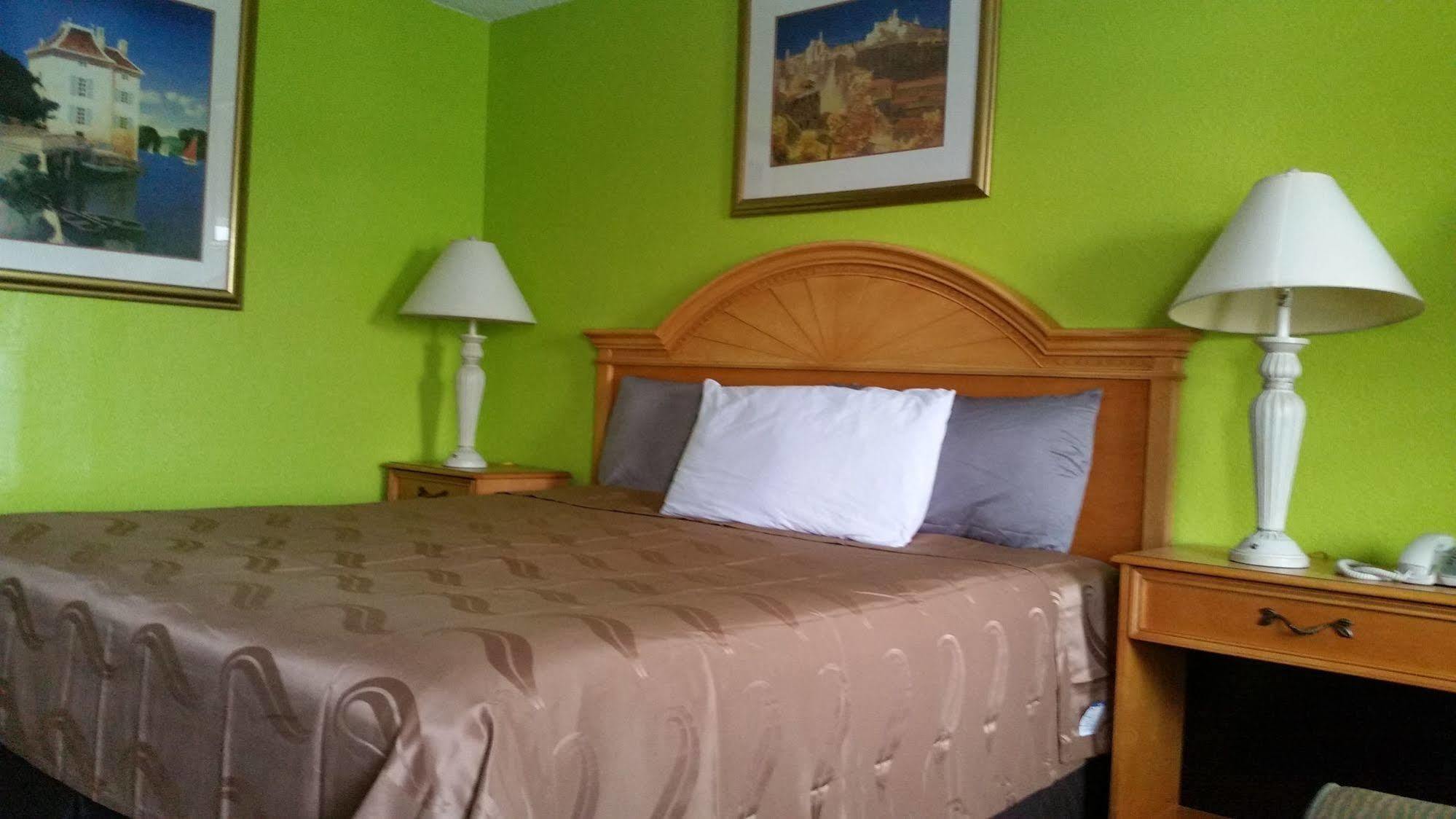 Hotel Highway 3*